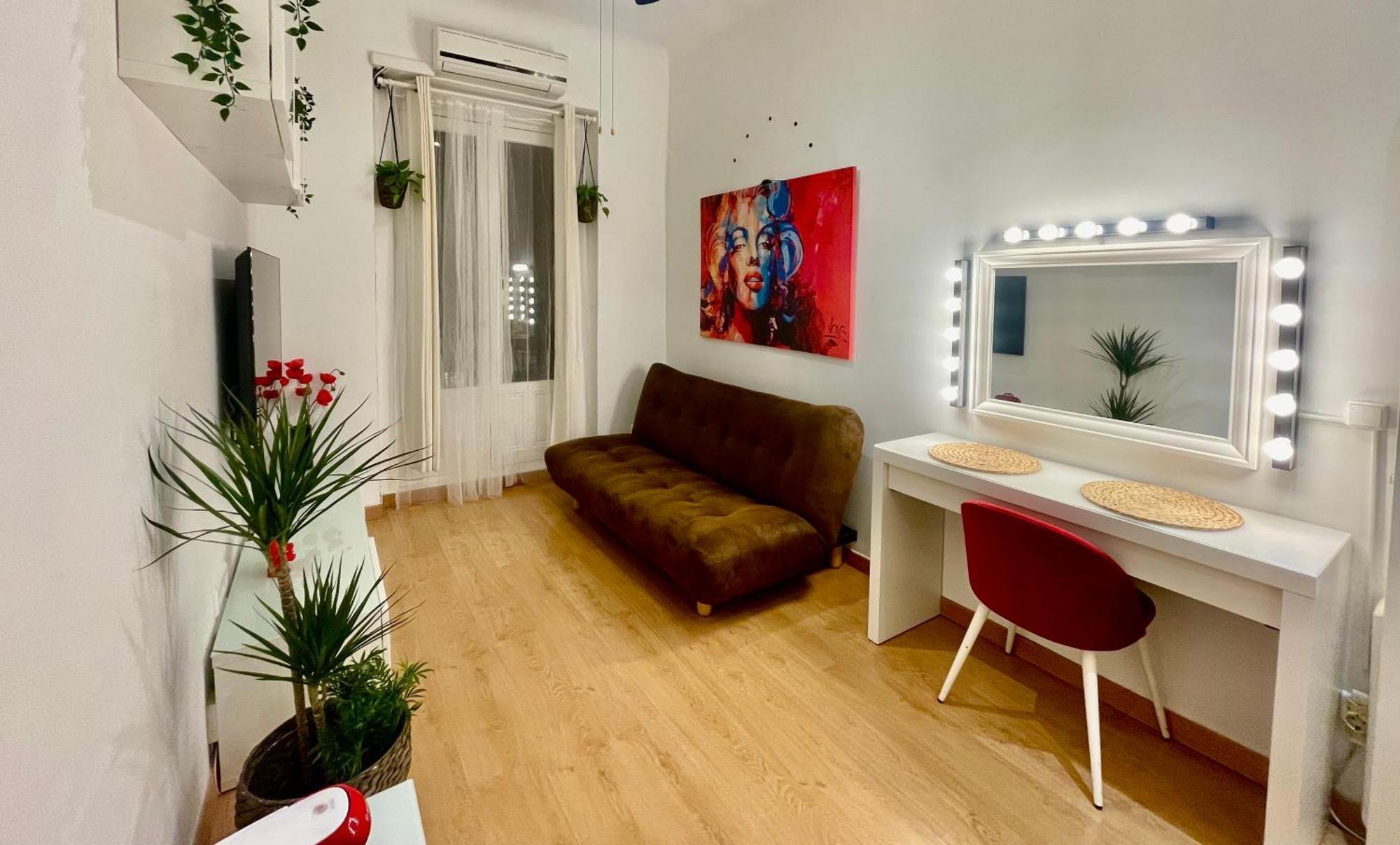 Apartamento Muy Centrico - Entre Palacio Real Y Plaza Mayor — Fotos 3
